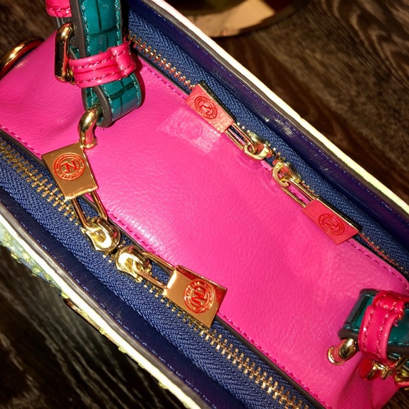 Nicole Lee Satchel - Picture 5 of 6